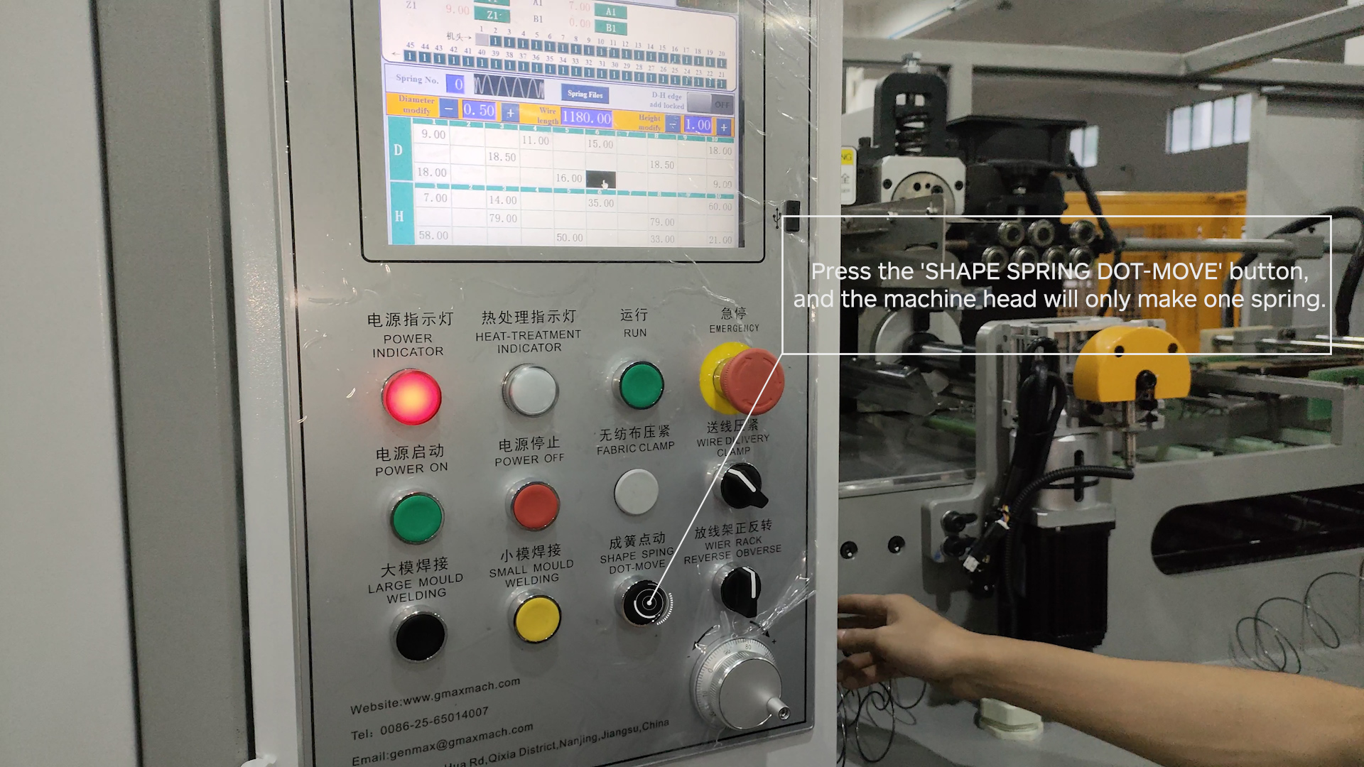 序列 01.00_01_40_11.Still001