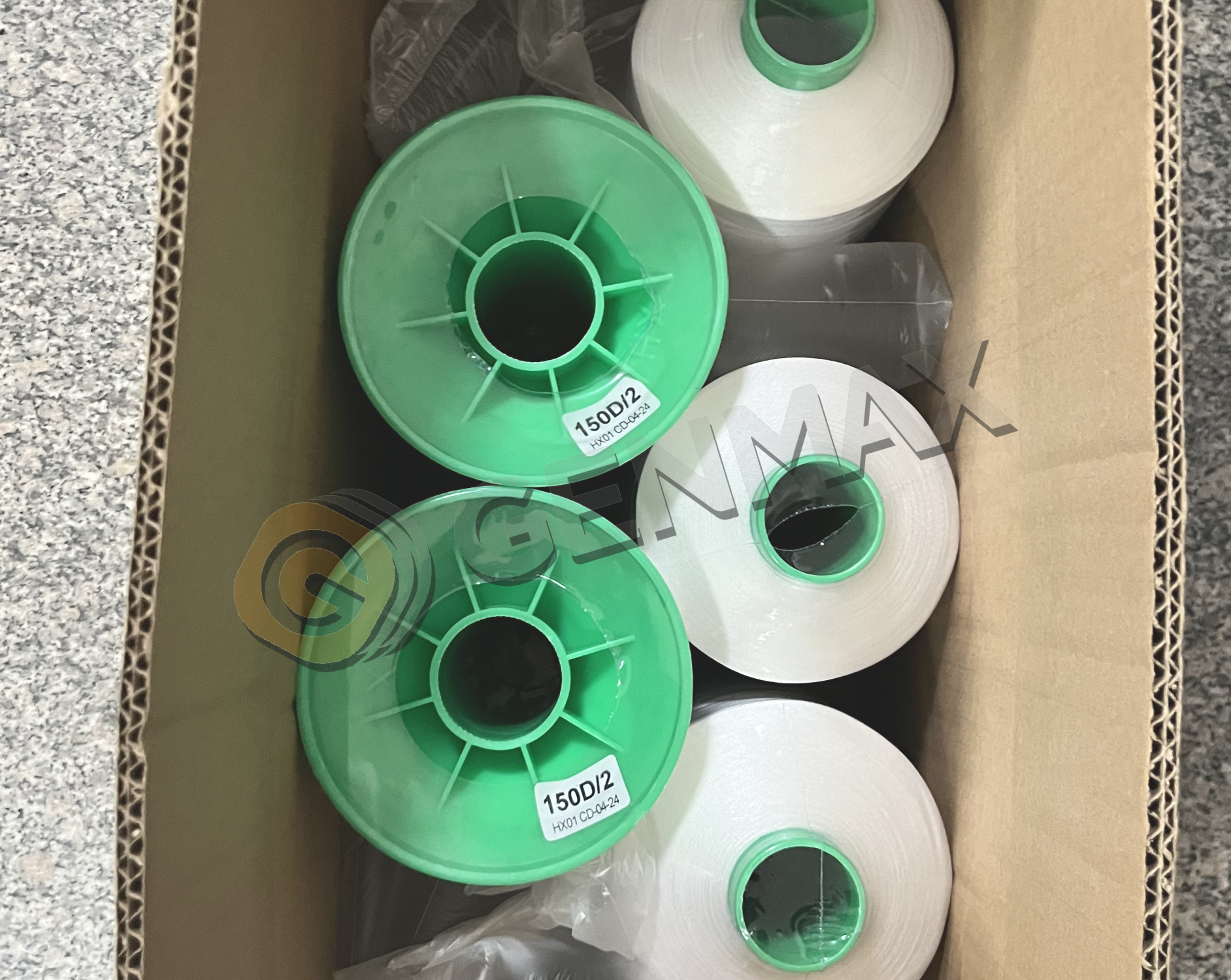 100%POLYSTER THREAD (2)