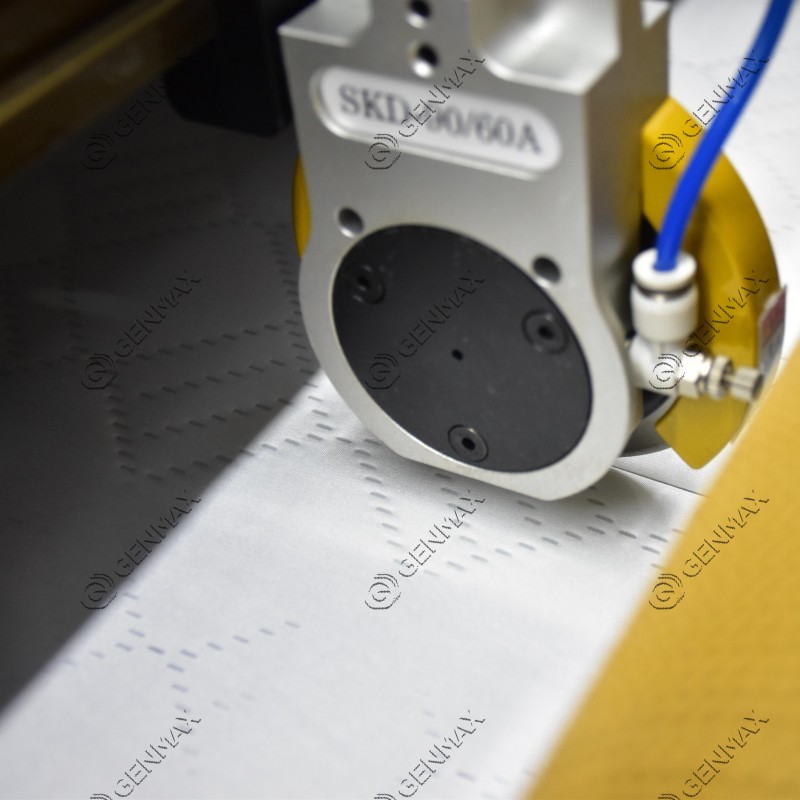 UX4 ultrasonic quilting machine